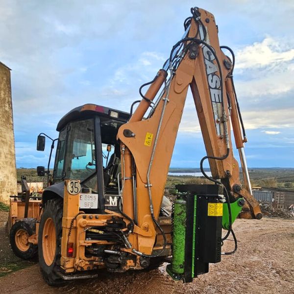 SERVICIO DE DESBROZADORA